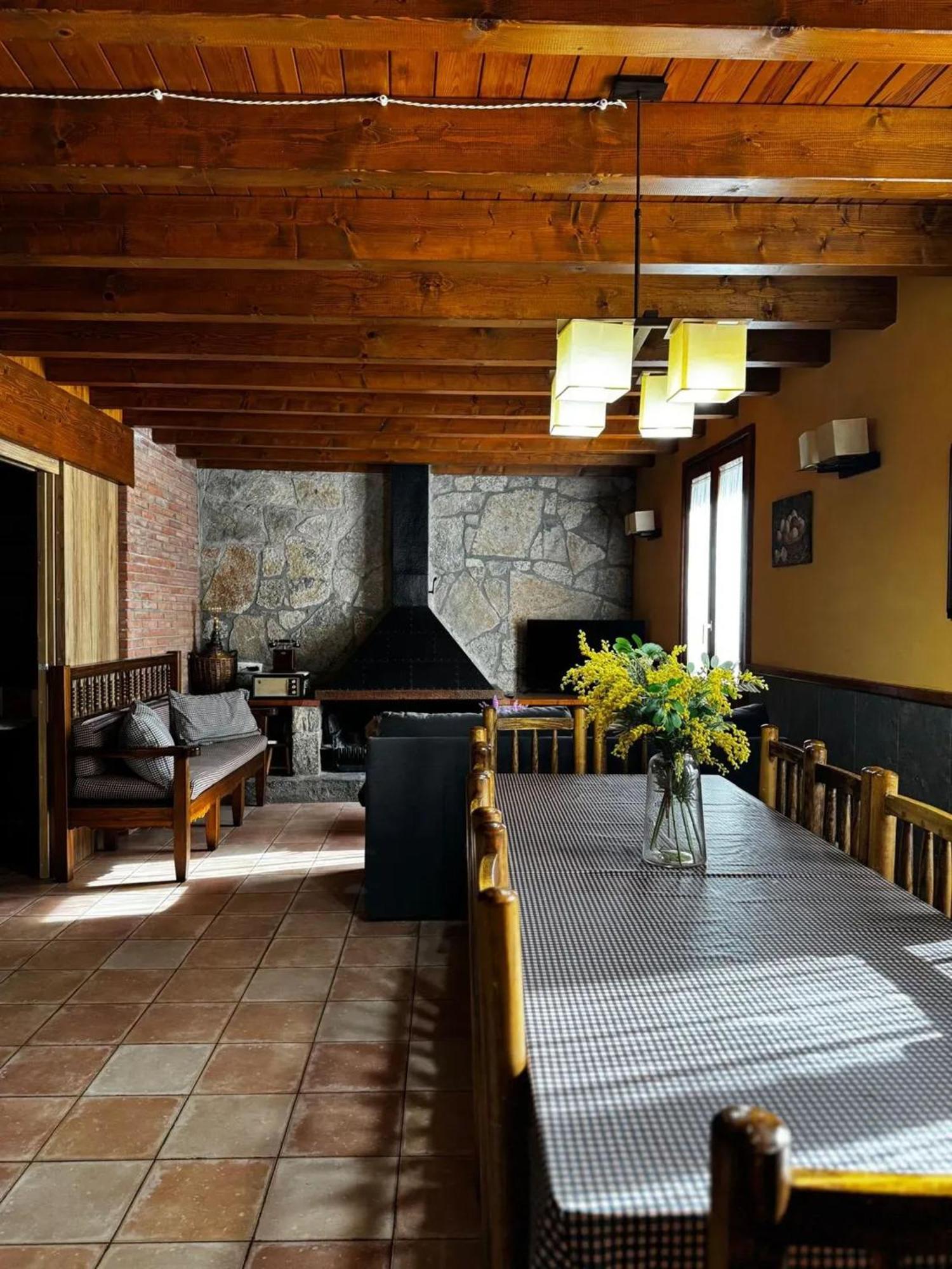 Spacious House In Ogassa With Terrace And Bbq Екстериор снимка